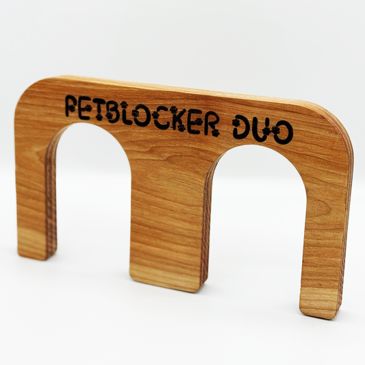 PetBlocker Duo French Door Hanger and Lock Solid Oak Hardwood, Universal